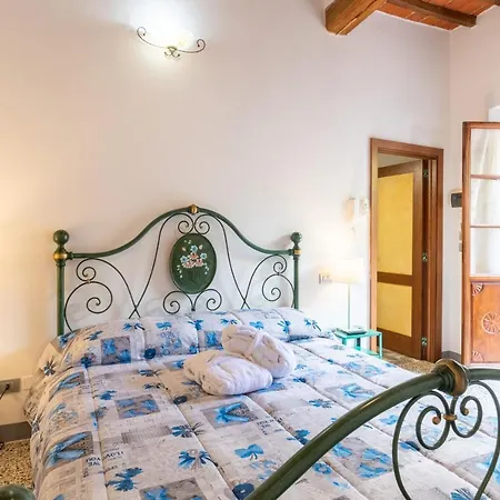 Palazzo Deca Mancini Wellness Gym E Stuzzichini * Subbiano