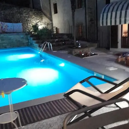Palazzo Deca Mancini Wellness Gym E Stuzzichini Penzion *