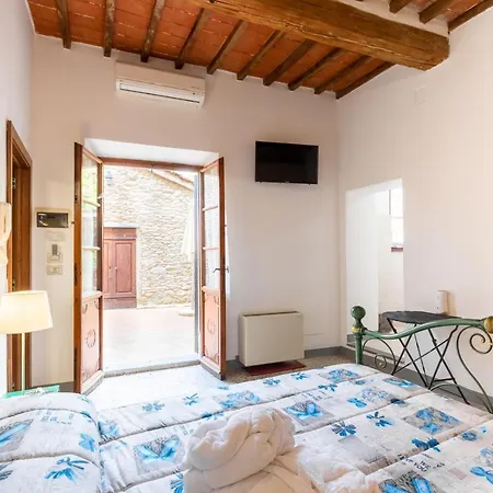 Palazzo Deca Mancini Wellness Gym E Stuzzichini Penzion *