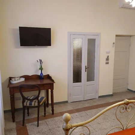 Penzion Palazzo Deca Mancini Wellness Gym E Stuzzichini *